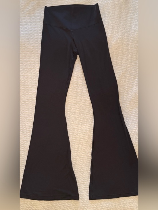 aerie Pants - OFFLINE By Aerie Real Me XTRA High Waisted Bootcut Legging | Size = M